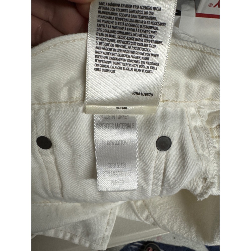 AGOLDE Parker White Distressed Denim Cut Off Shorts Button Fly Size 29 A026-1157 - Picture 6 of 6